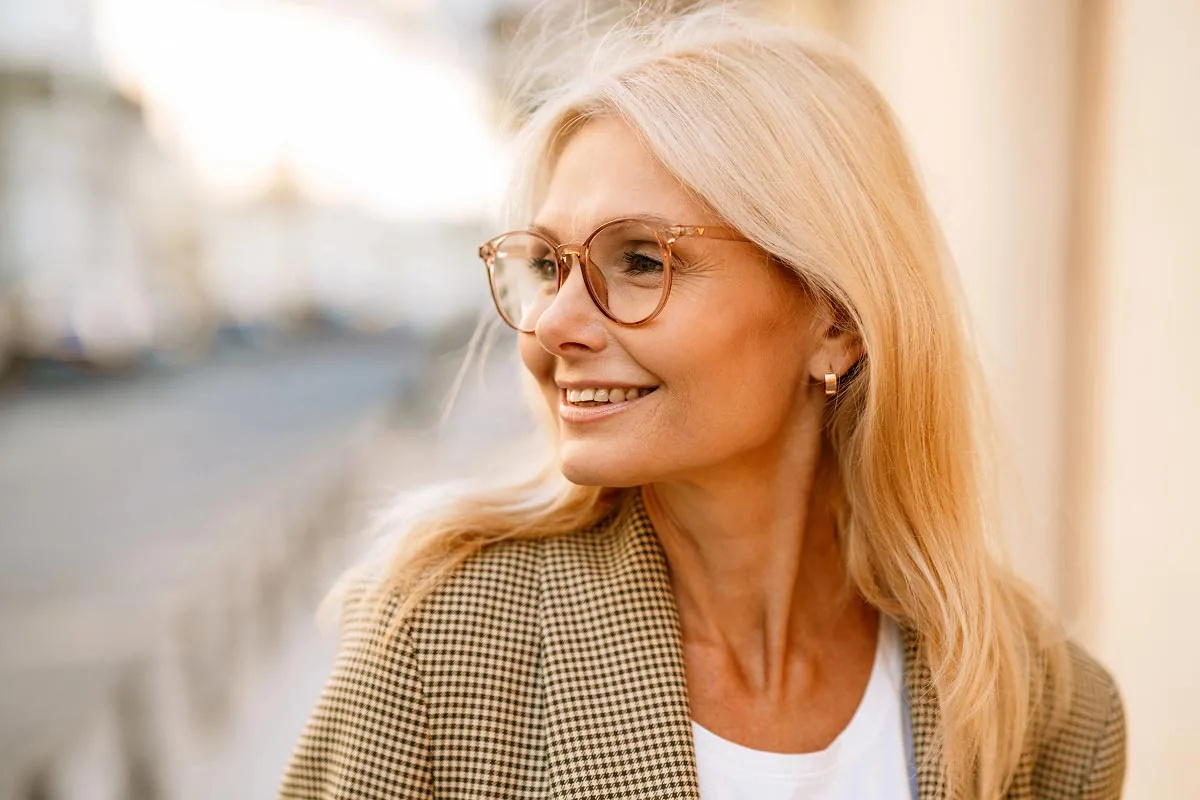 Radiant Dentistry of Woburn patient smiling big